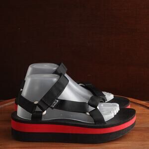 Teva Sandals Womens SZ 10 BLK Flatform Universal Waterproof Coastal Beach Shoes